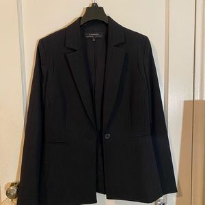 NWT Tahari Navy pinstripe essential jacket size 2